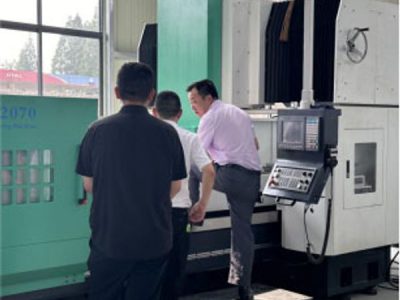 無錫某大企客戶現場交流合作